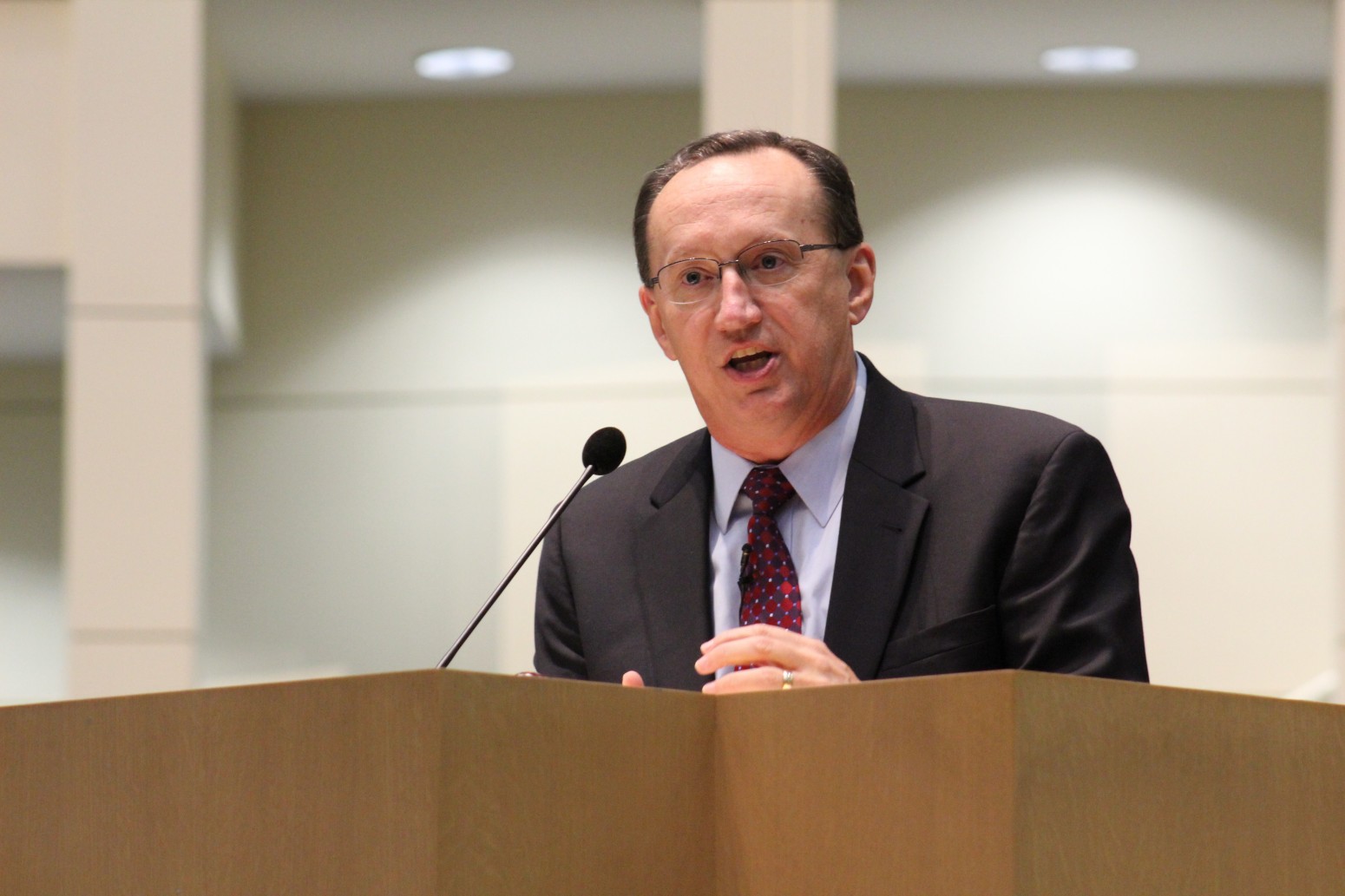 Gateway Seminary president, Jeff Iorg speaks to Illinois Baptists at the 2016 IBSA Annual Meeting.