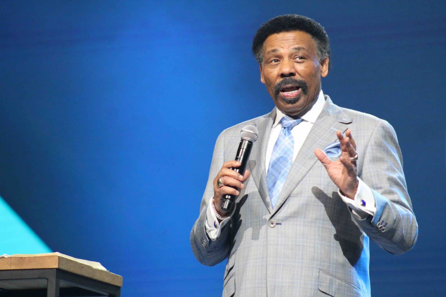 Tony Evans Urges Christians to ‘Claim Christ Above All’ at Send