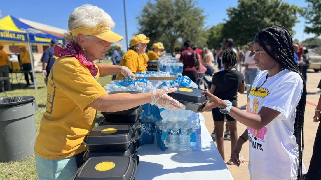 Southern Baptist Disaster Relief volunteers have prepared nearly 500,000 meals in response to Hurricane Ian since the storm made landfall in early October. (NAMB Photo)